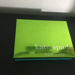 Kate Spade Boxed Travel gift set